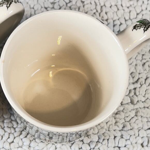 Johnson Bros Vintage Christmas Mugs Made in England TWO! Genuine Hand Engraving - Picture 10 of 15